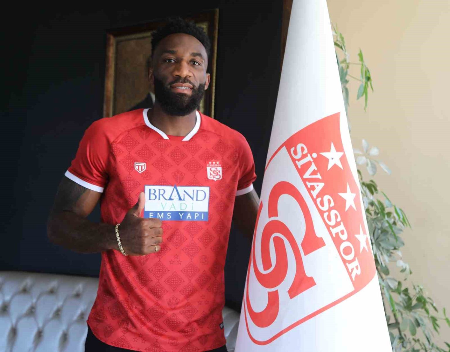 aaron-appindangoye-yeniden-sivassporda