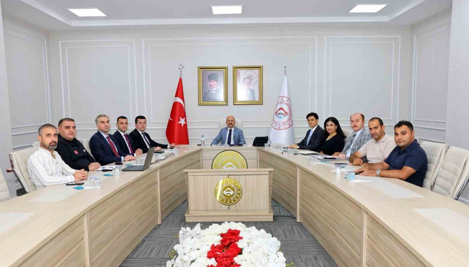 adiyamanda-deprem-konutlari-ve-altyapi-calismalari-degerlendirildi