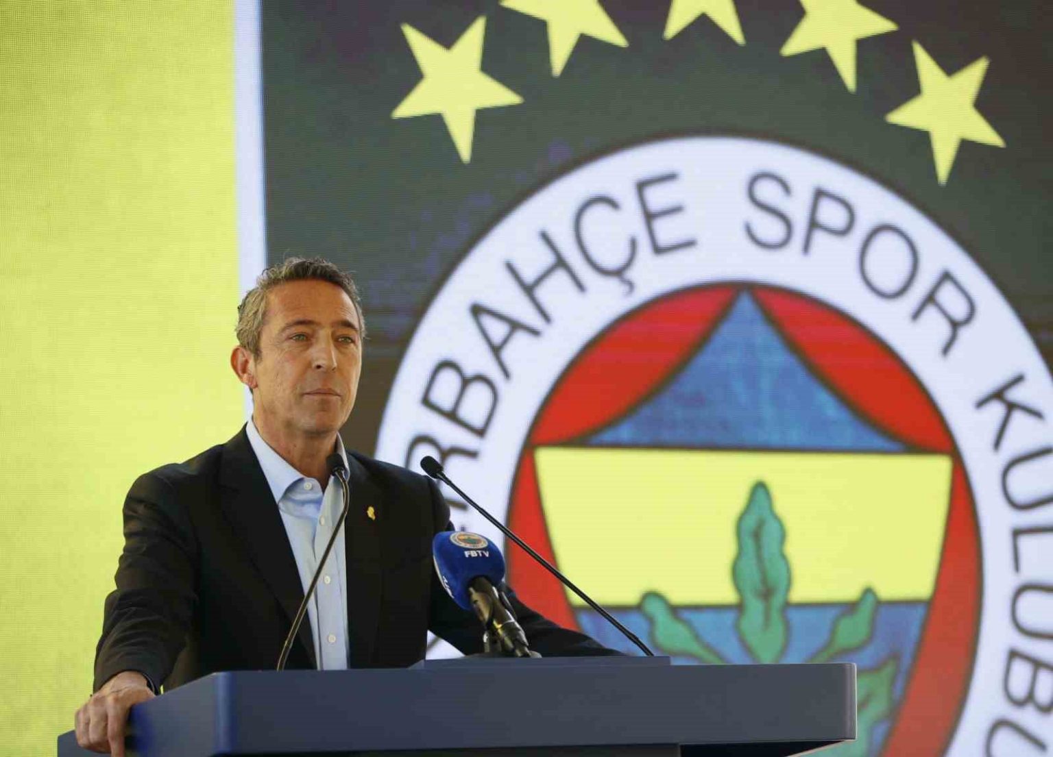 ali-koc-son-adimimiz-fenerbahcemizin-hucuma-dayali-coskulu-futbol-gelenegine-en-uygun-hocayi-secmekti