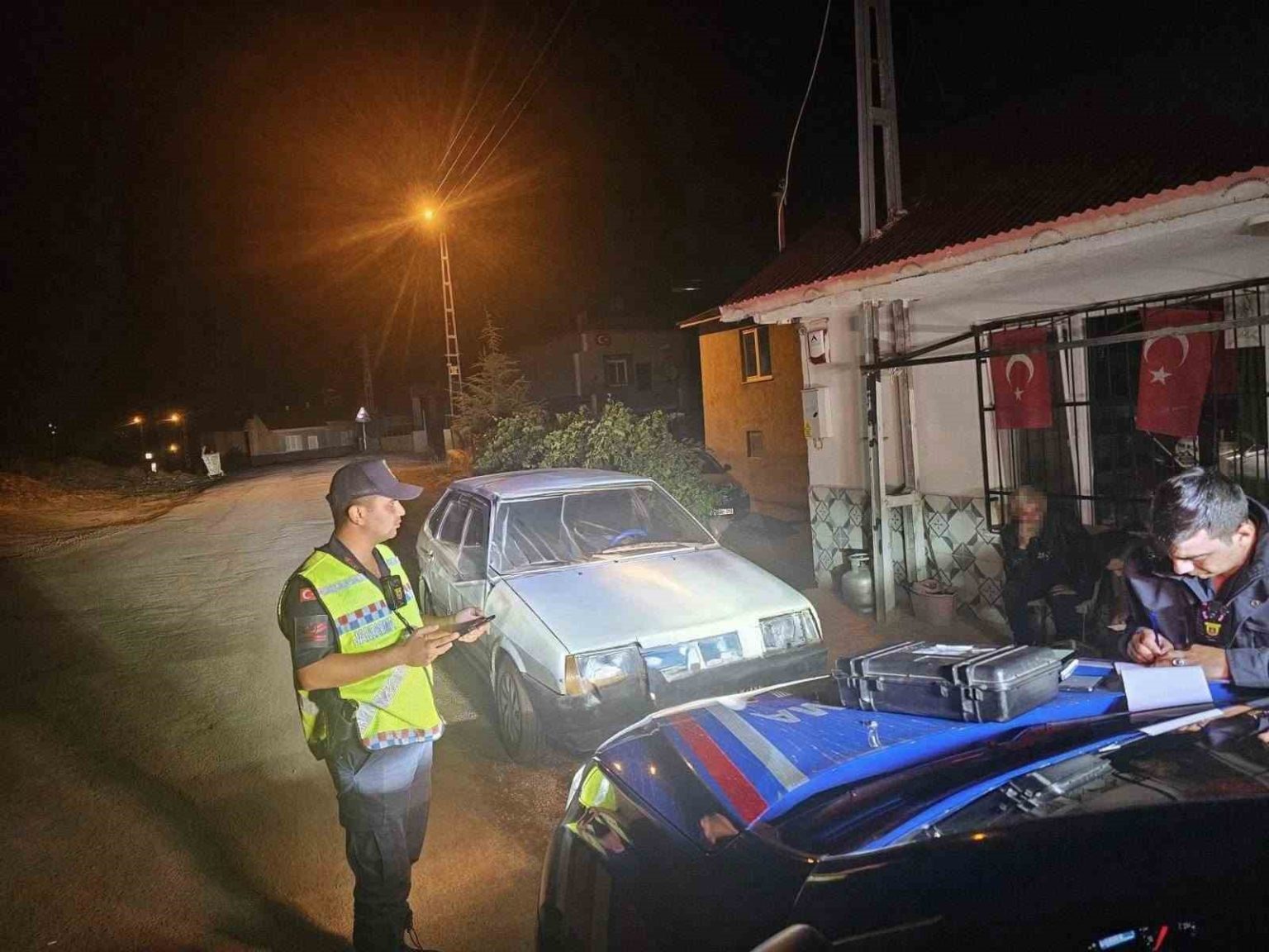 alkollu-surucu-5-yilda-8-kez-yakalandi-37-bin-tl-ceza-kesildi