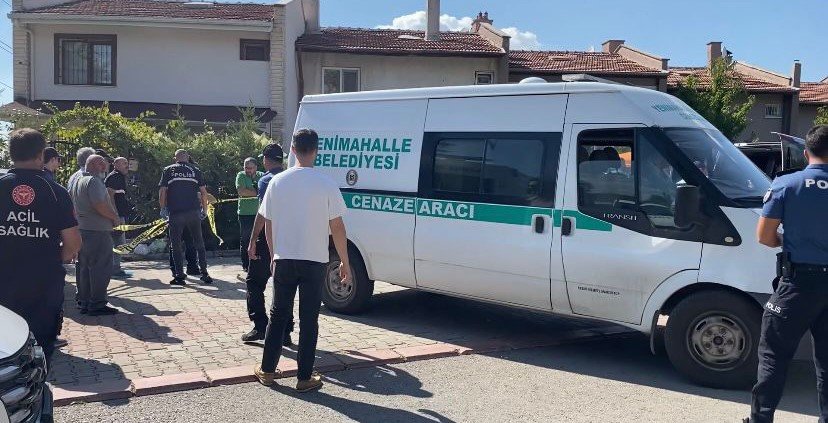 ankarada-bosanma-asamasindaki-kadin-kayinpederi-tarafindan-cocugunun-yaninda-olduruldu