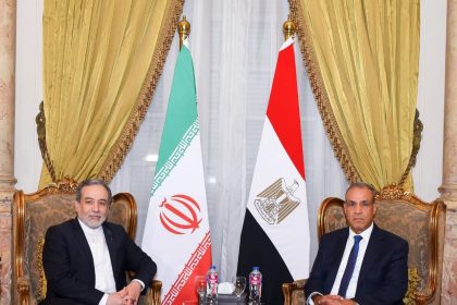 arakci-ve-misirli-mevkidasi-abdellaty-iranin-nukleer-programini-gorustu
