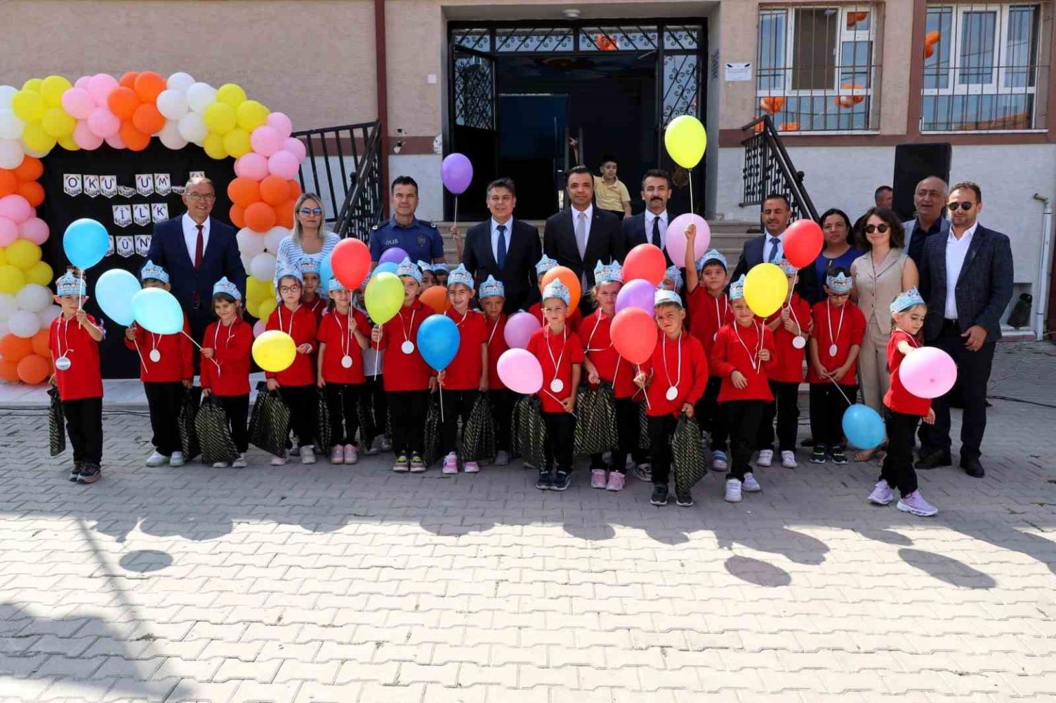 baskan-durgut-ogrencilerle-bir-araya-geldi