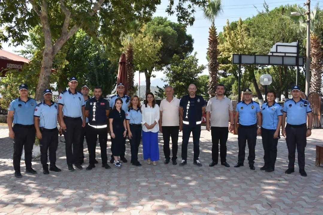 baskan-zencirciden-zabita-personeline-kahvaltili-kutlama