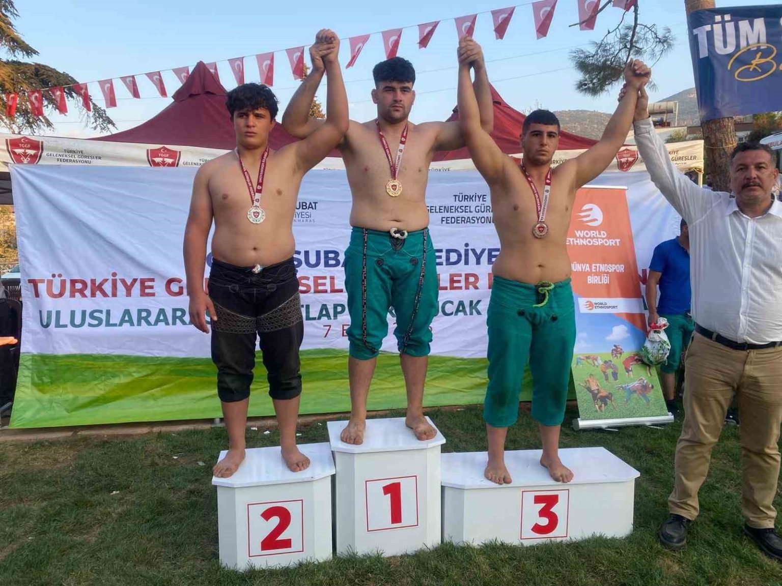 karakucak-gureslerinde-erzincanli-sporculardan-1-birincilik-1-ikincilik