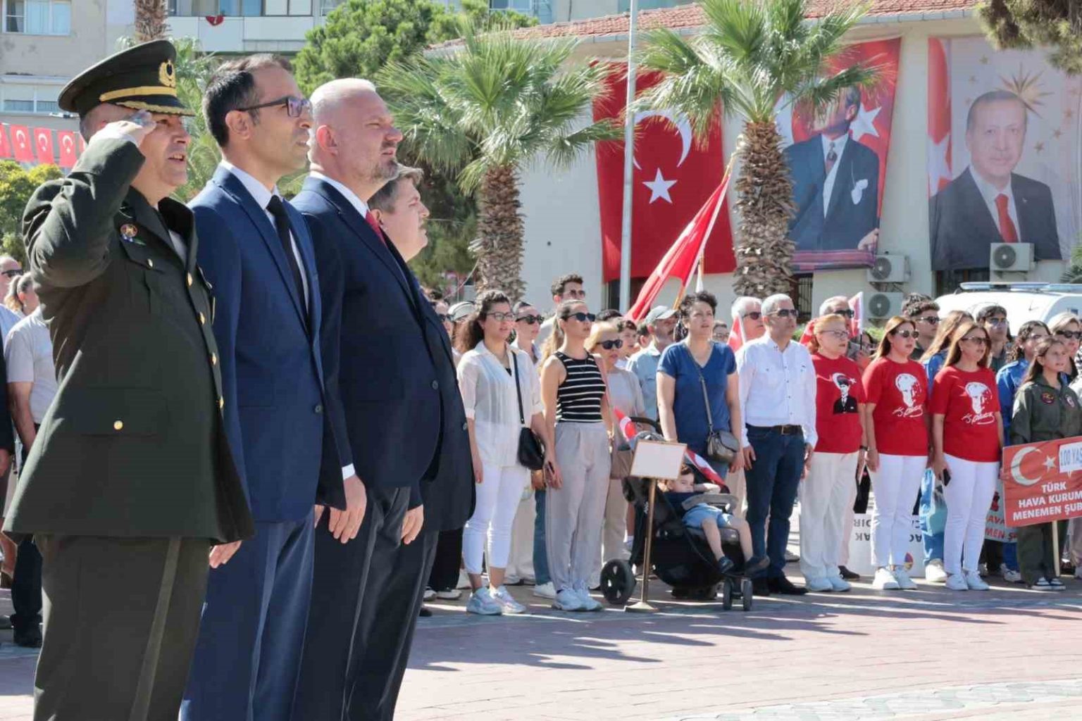 menemenin-kurtulusunun-103-yil-donumunu-torenle-kutlandi