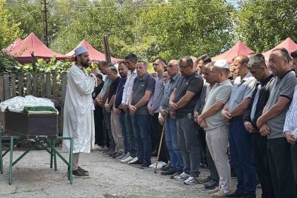 nisanindan-iki-gun-sonra-hayatini-kaybeden-genc-dj-son-yolculuguna-ugurlandi