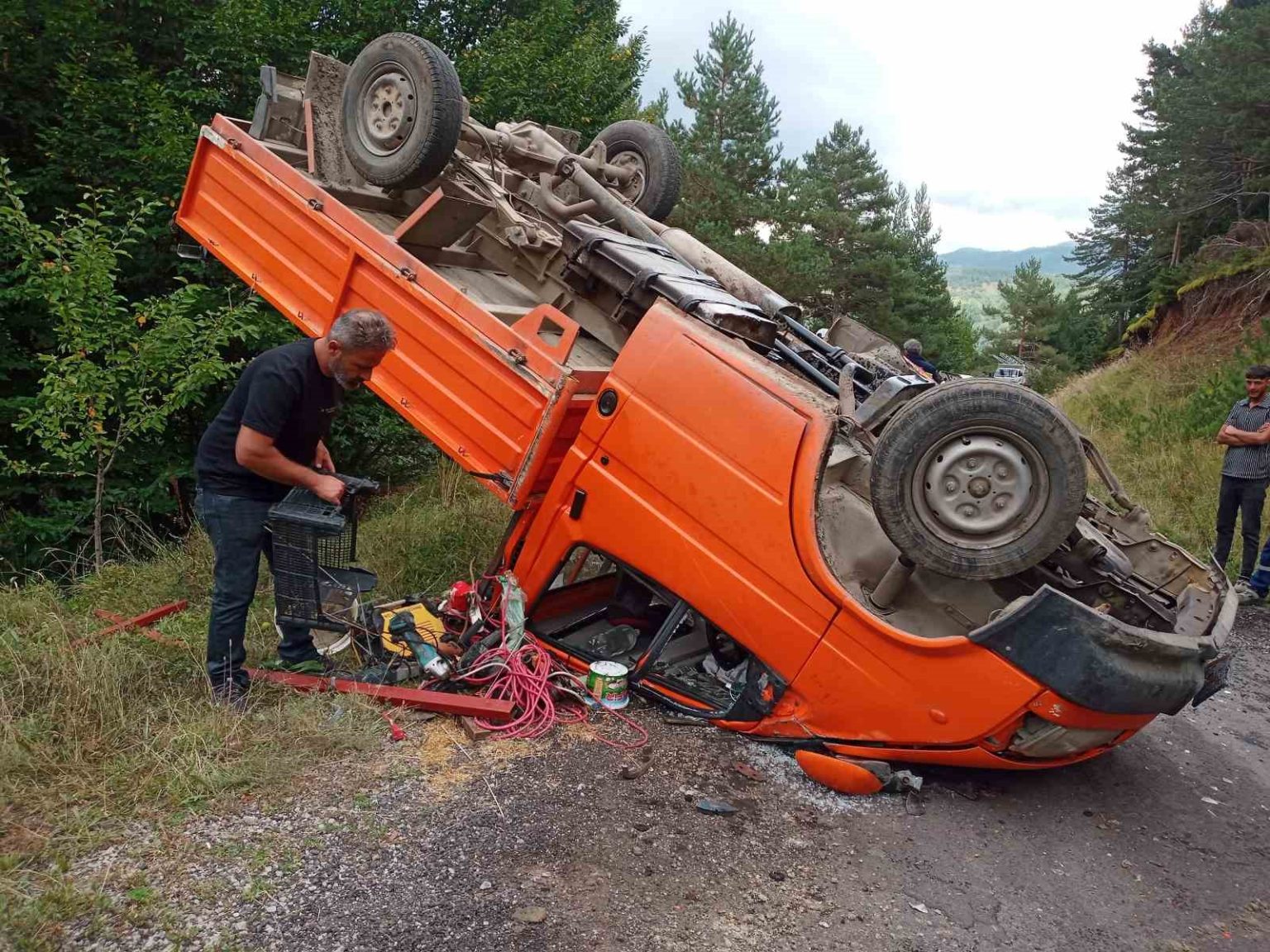 posofta-trafik-kazasi-3-yarali