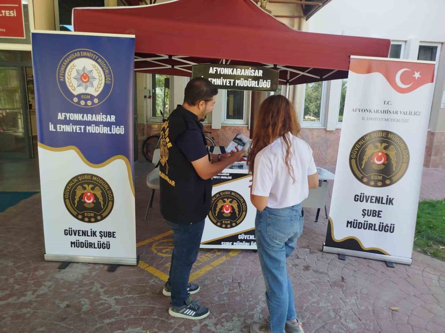 universite-ogrencileri-terorle-mucadele-konusunda-bilgilendirildi