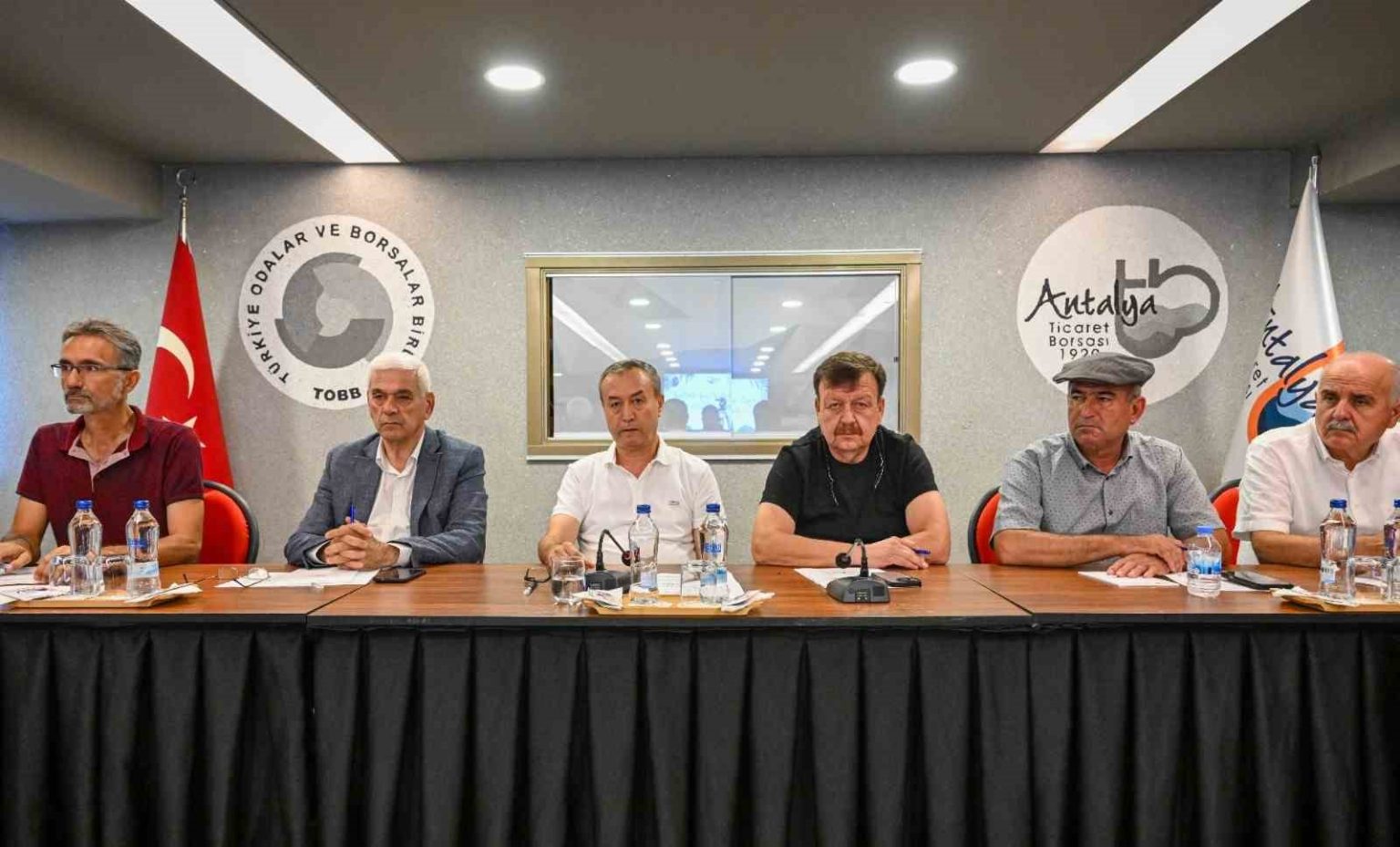 atbde-zeytin-ve-zeytinyaginin-sektorel-analizi-yapildi