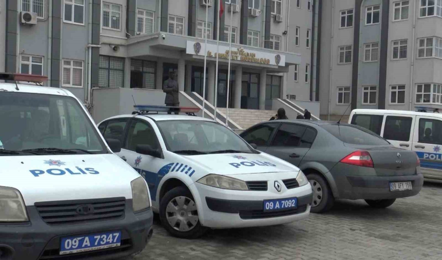 aydinda-deasa-operasyon-10-gozalti