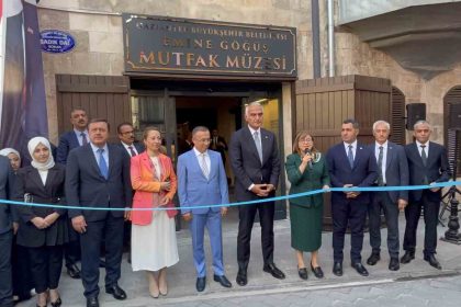 bakan-ersoy-gaziantepte-mutfak-muzesinin-acilisini-yapti