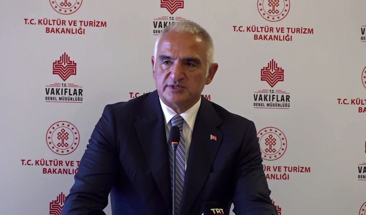 bakan-ersoy-ulke-sinirlarimizda-ve-uluslararasi-alanda-tarihimize-medeniyetimize-ait-tum-eserleri-bulup-yeniden-ayaga-kaldirmanin-gayretindeyiz