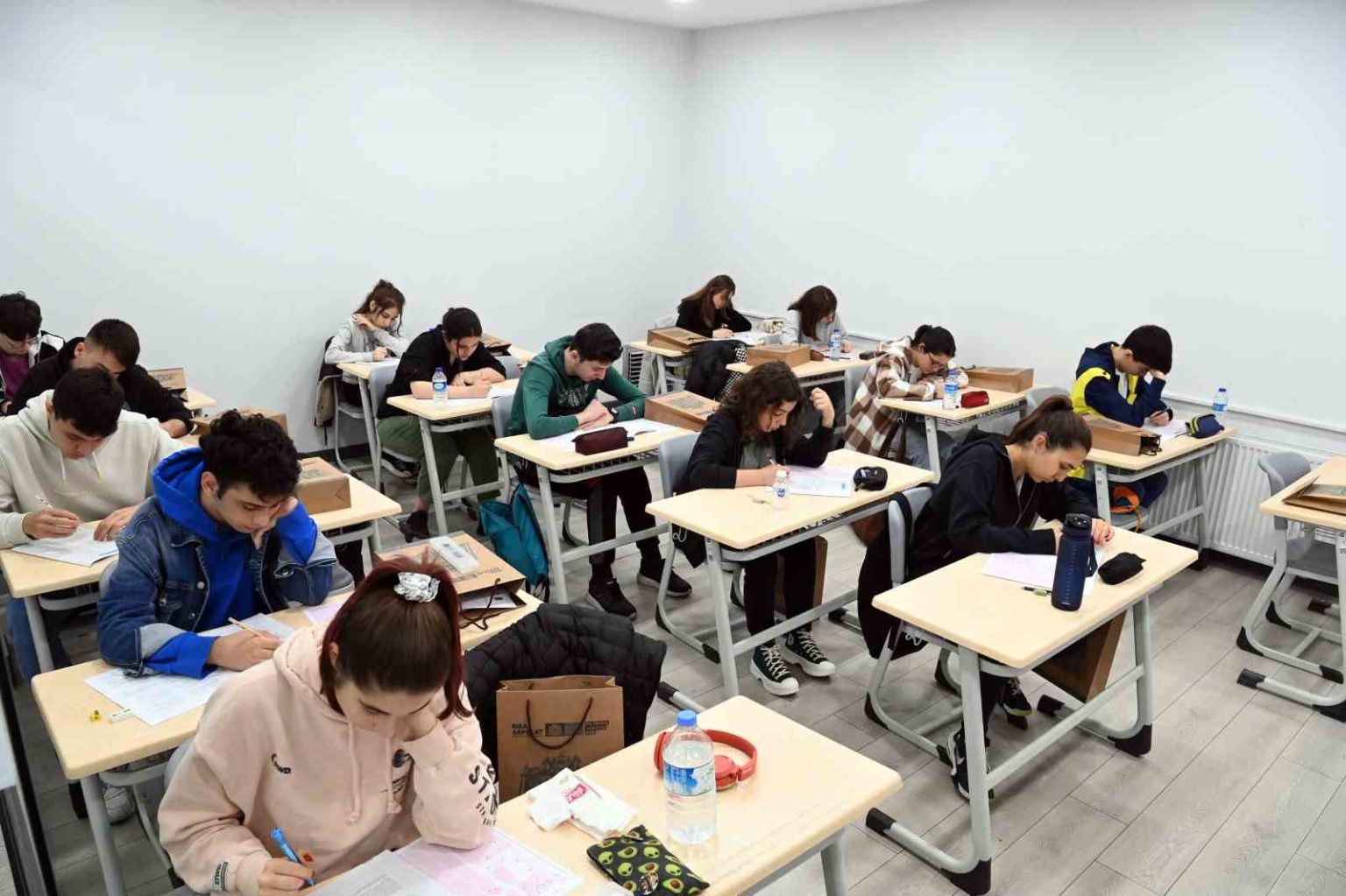 besiktas-akademide-lgs-yks-kurs-kayitlari-basladi