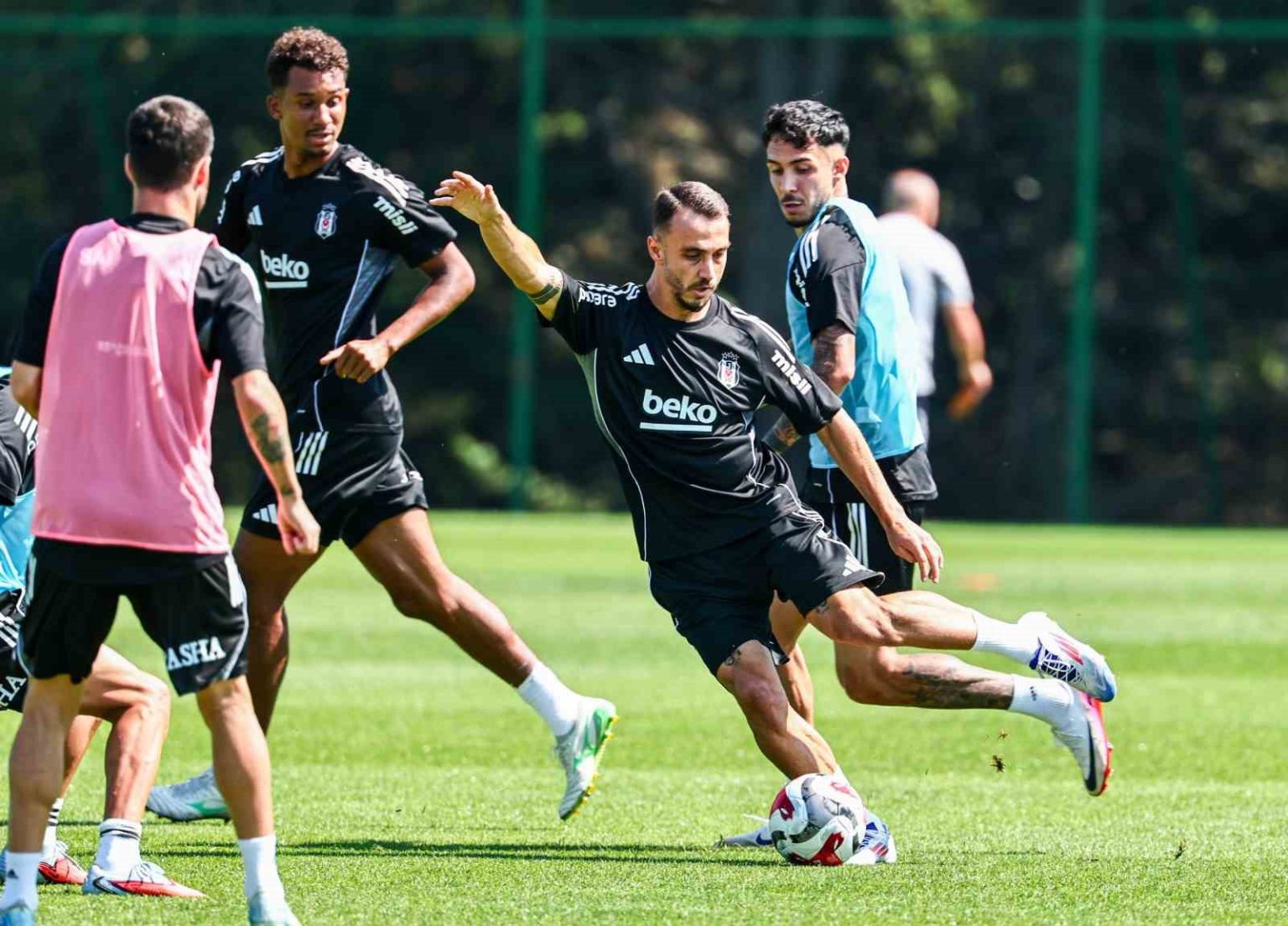 besiktas-rams-basaksehir-macinin-hazirliklarina-devam-etti