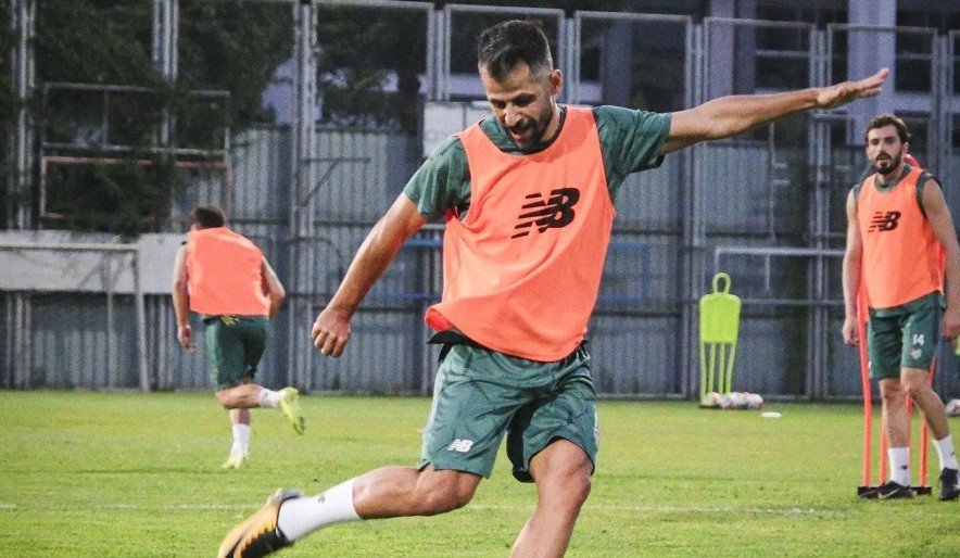 bursaspor-arnavutkoy-maci-hazirliklarina-basladi