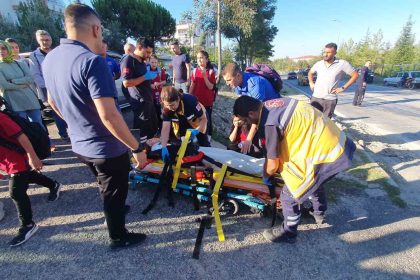 cocuklari-tasiyan-servis-kazaya-karisti-veliler-hastaneye-kostu