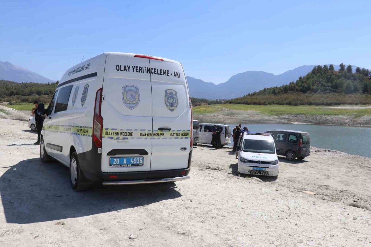 denizlide-kayip-olarak-aranan-gencin-cenazesini-su-alti-dalgiclari-barajda-buldu