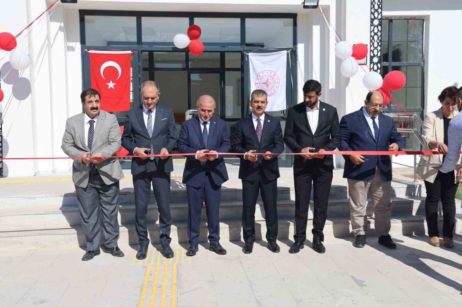 elazigda-3-aile-sagligi-merkezi-torenle-hizmete-girdi