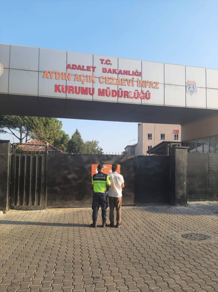 germencikte-yol-kontrol-faaliyetinde-yakalandi