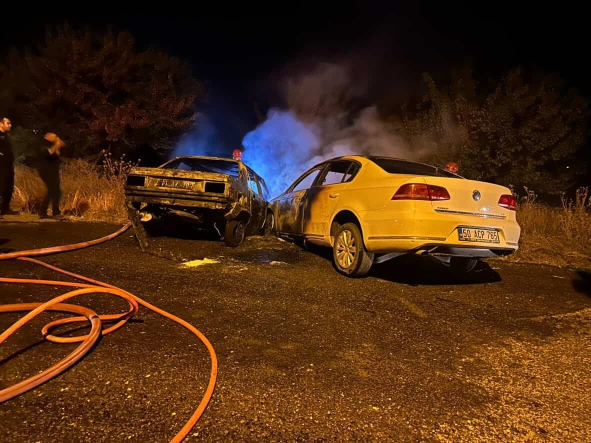 kafa-kafaya-carpisan-otomobiller-alev-aldi-2-yarali