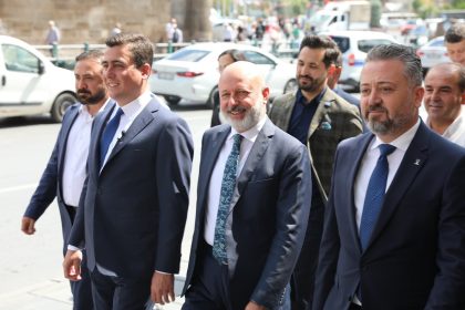 milletvekili-gokcekten-baskan-colakbayrakdara-ovgu-ve-tesekkur