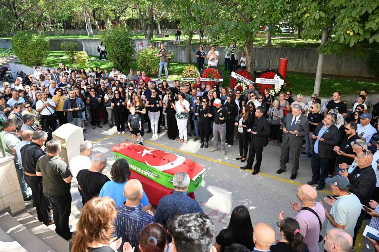 prof-dr-gul-durmusoglu-kose-son-yolculuguna-ugurlandi