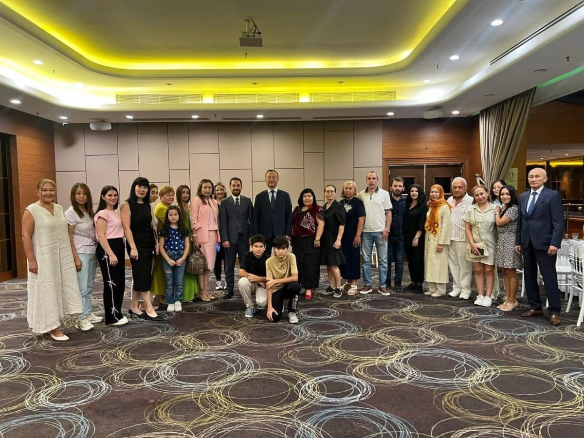 turkiye-kirgiz-cumhuriyeti-kardesligi-bursada-percinlendi