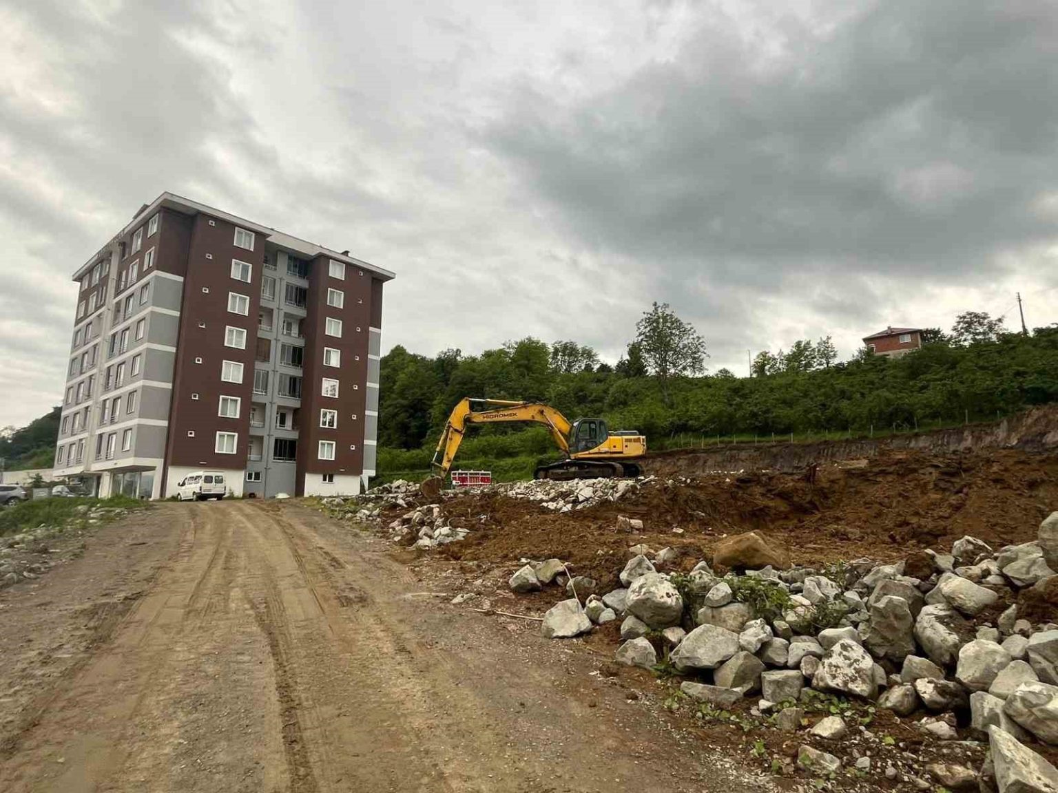 ulubeyde-toplu-konut-projesi-ilerliyor