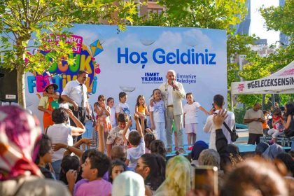 umraniyede-yaz-boyu-duzenlenen-cocuk-festivali-44-bin-500-kisiyi-bir-araya-getirdi