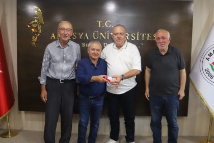 65-yasinda-universiteli-oldu