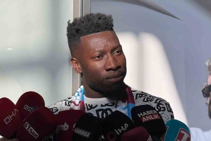 andre-onanaya-trabzonda-coskulu-karsilama