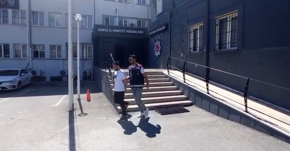 atmye-geleni-sahte-dekontla-dolandirdi-polisten-kacamadi