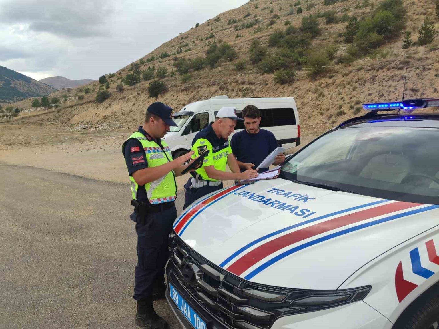 bayburtta-okul-servis-denetimleri-siklasti