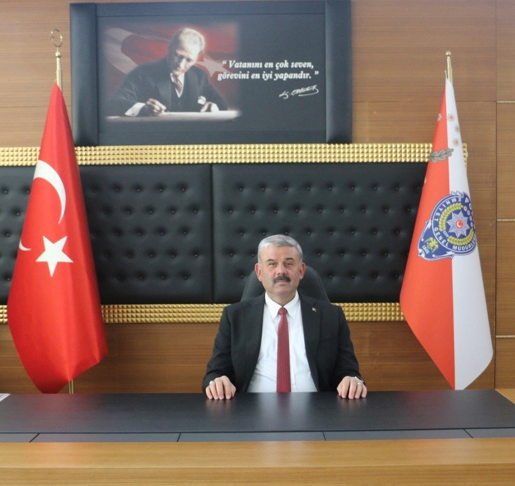 bitlis-emniyet-mudurlugunde-gorev-degisimi