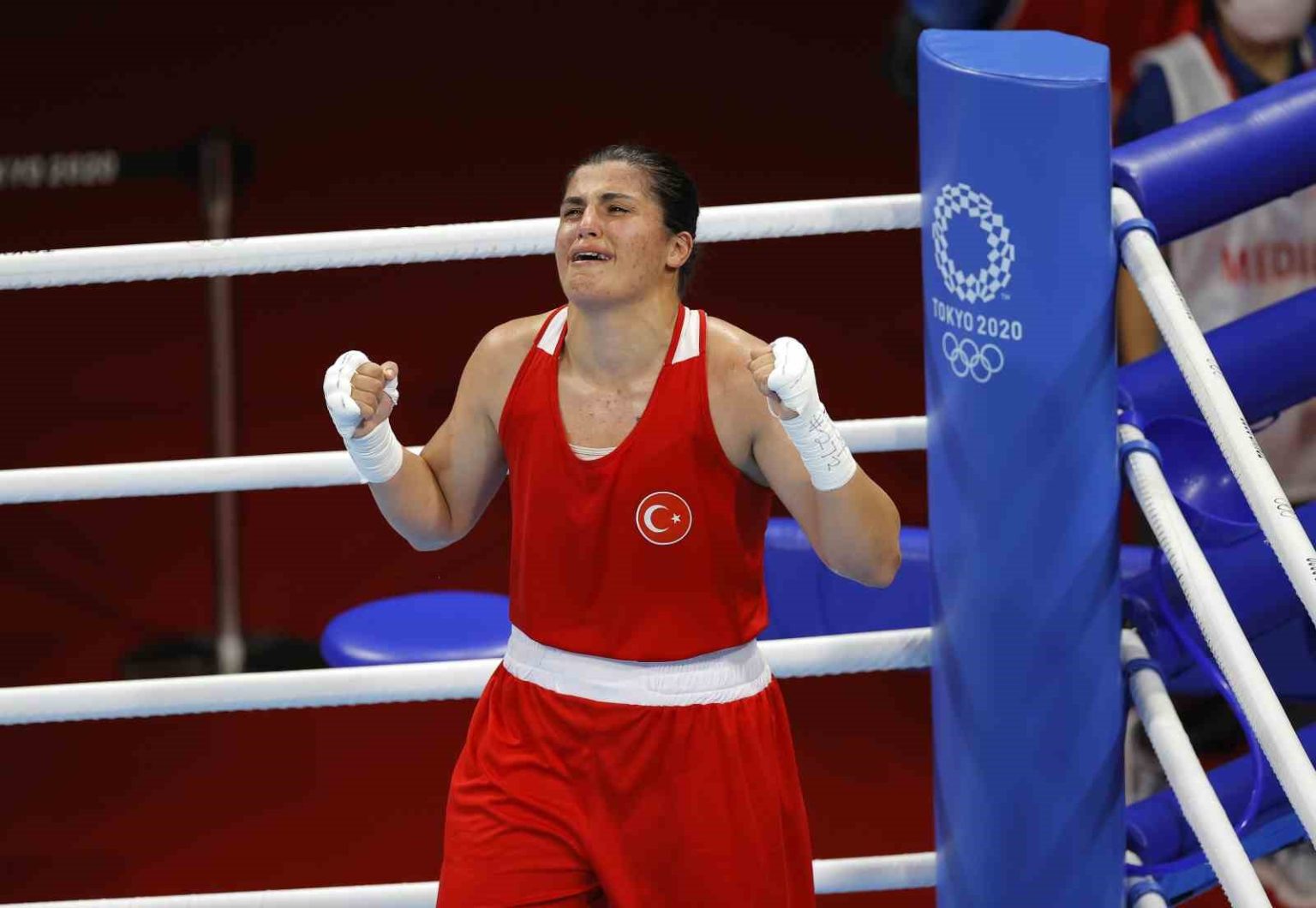 busenaz-surmeneli-pes-etmeyen-birini-asla-yenemezsiniz