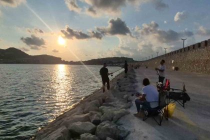 cesmi-cihan-amasrada-yaz-bitti-ama-deniz-sezonu-kapanmadi