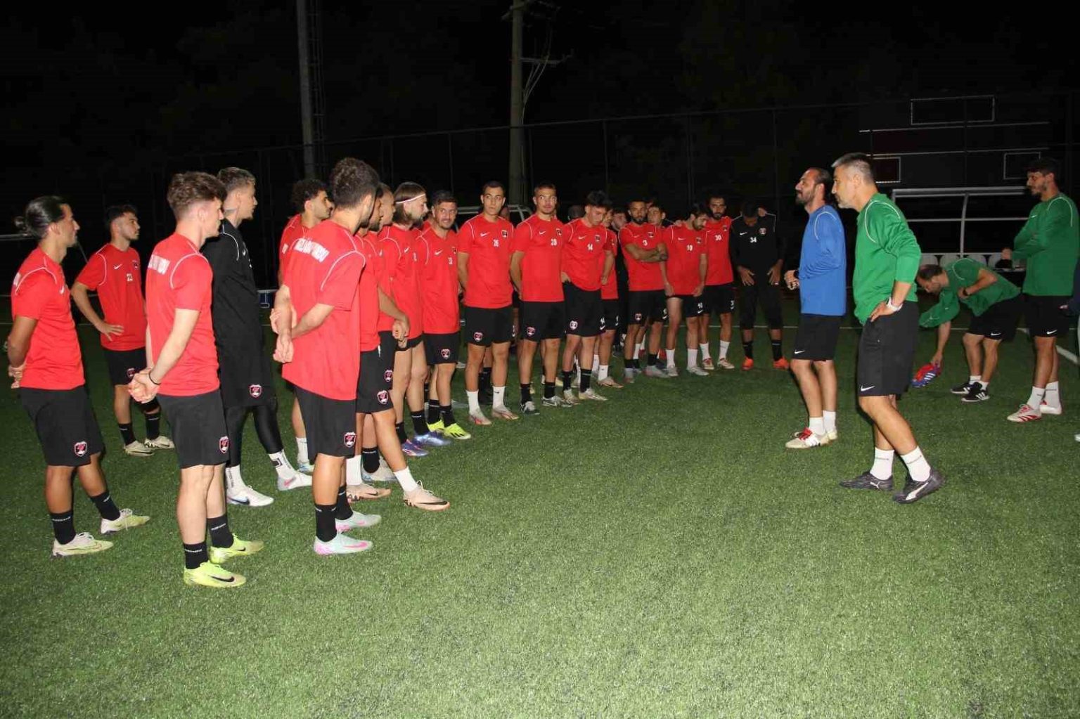 denizli-idmanyurdu-kritik-nazillispor-maci-hazirliklarini-surduruyor