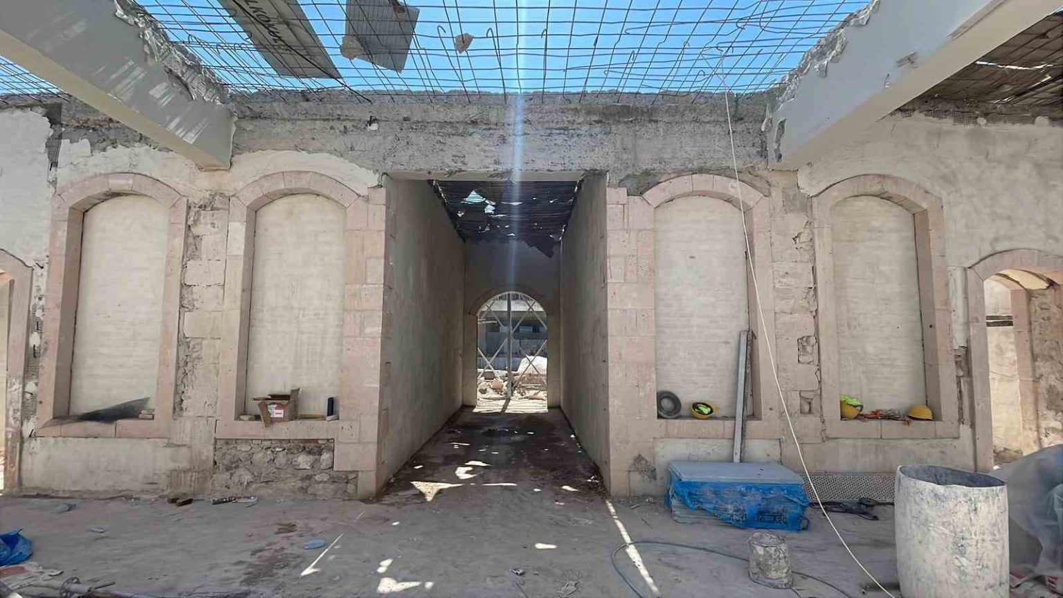 depremde-hasar-goren-114-yillik-okul-restorasyonla-yeniden-egitime-hazirlaniyor