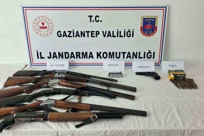 gaziantepte-20-adet-kacak-silah-ele-gecirildi