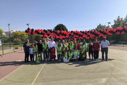 hayirseverler-bin-350-ogrenciye-okul-esyalari-hediye-etti