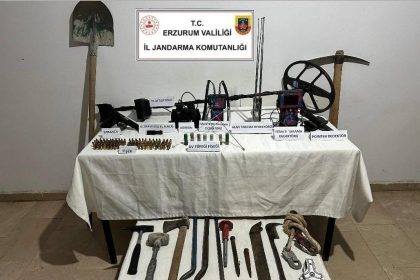 jandarmadan-kacak-kazi-yapan-sahislara-yonelik-operasyon