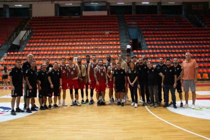 karsiyaka-basketbol-makedonyada-kupa-kazandi
