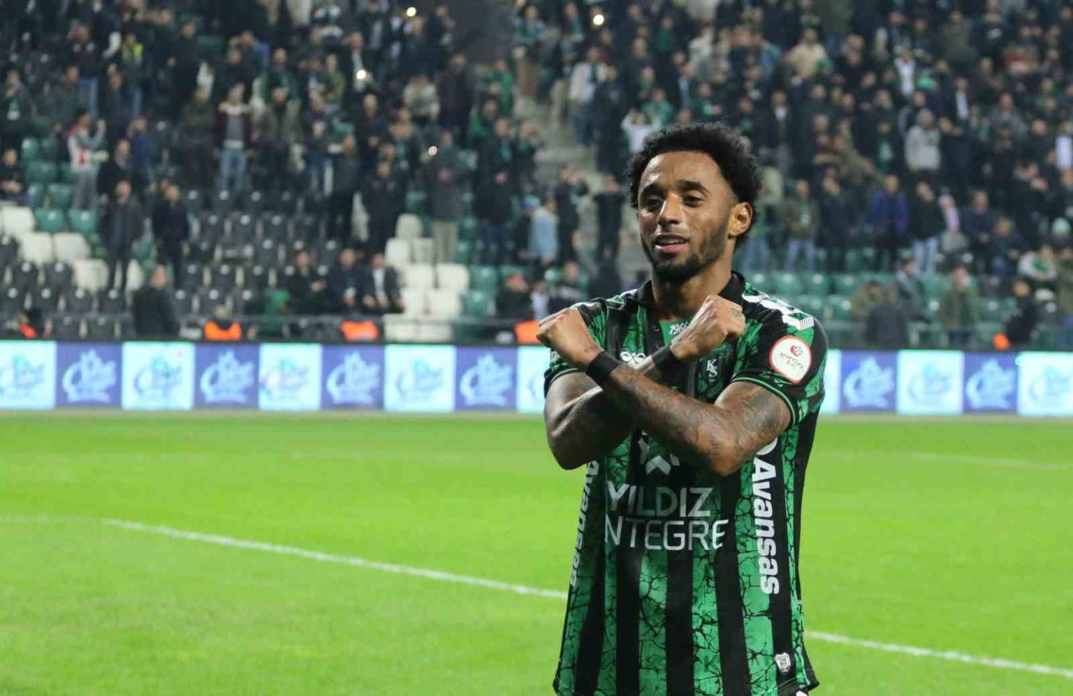 kocaelispor-mendes-ile-yollarini-ayirdi