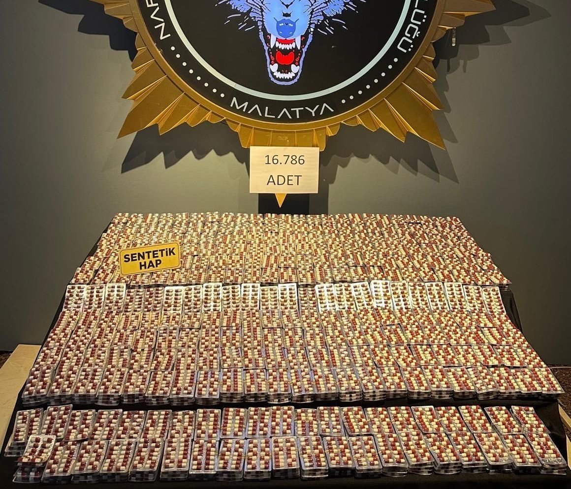 malatyada-16-bin-786-sentetik-ecza-hap-ele-gecirildi