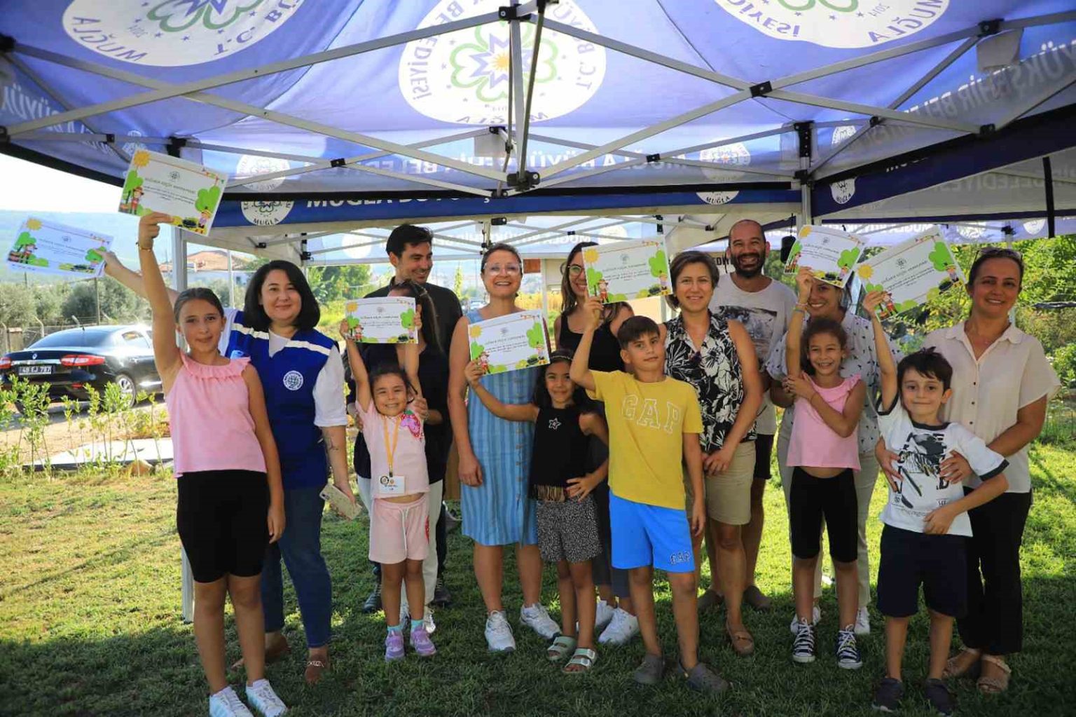 minik-eller-hasat-sevinci-yasadi