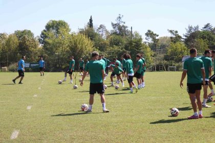sakaryaspor-erzurumspor-fk-mesaisinde