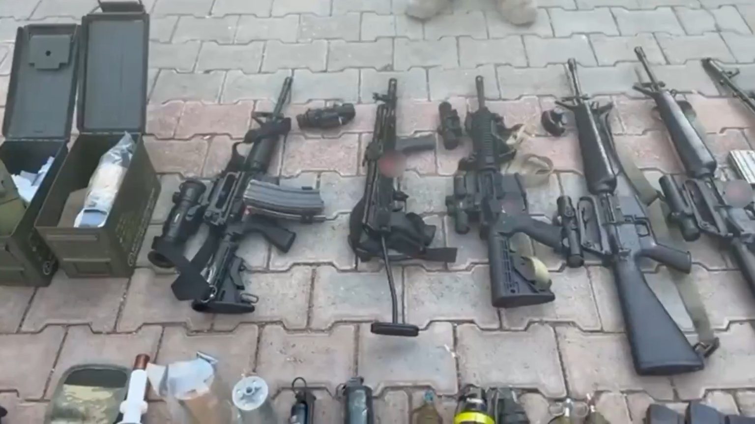 sanliurfada-silah-kacakciligi-operasyonunda-cephanelik-ele-gecirildi-2-tutuklama