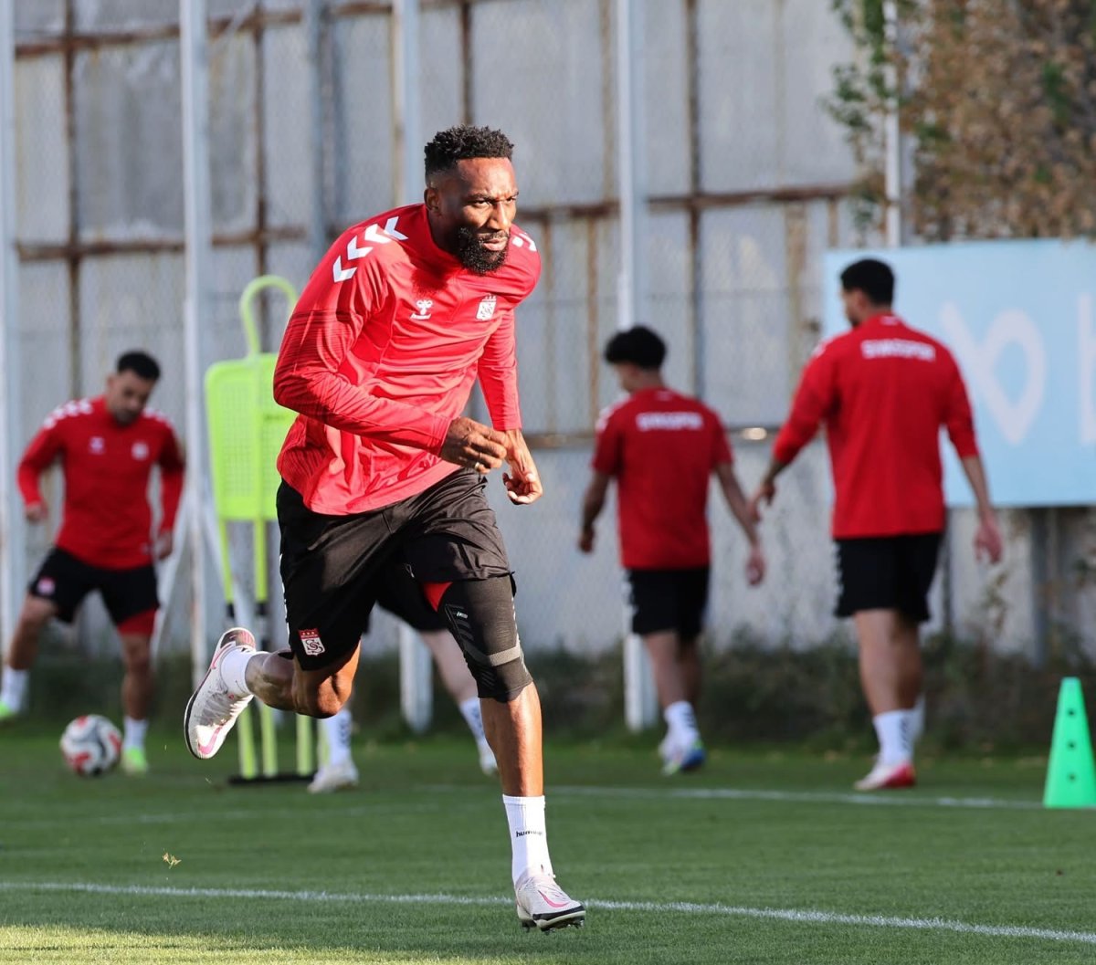 sivasspor-sariyer-maci-hazirliklarini-surdurdu