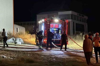 sivasta-osbdeki-fabrika-yangini-kontrol-altina-alindi